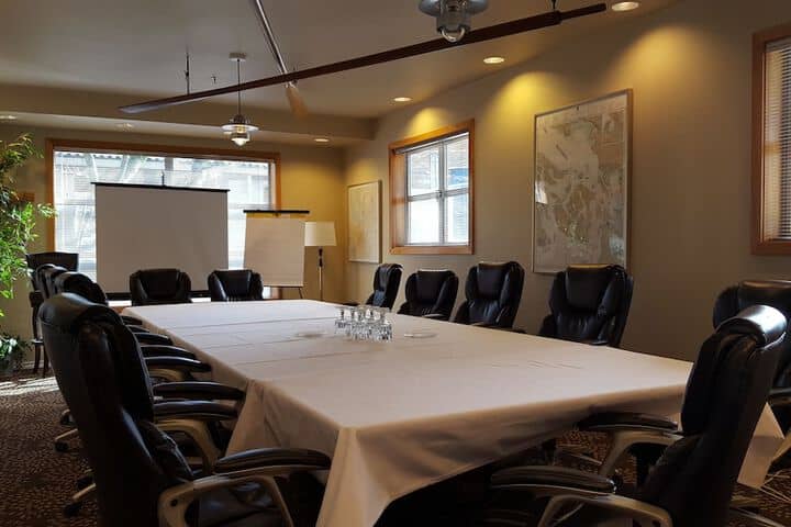 Meeting facility